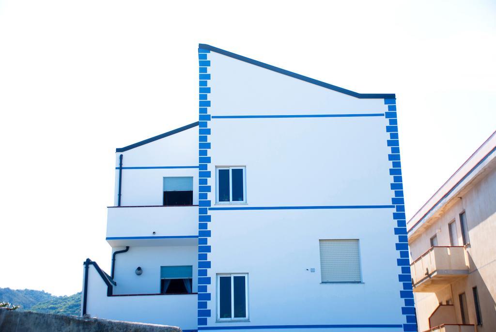 In Riva Al Mare B&B กาโปดอร์ลันโด ภายนอก รูปภาพ