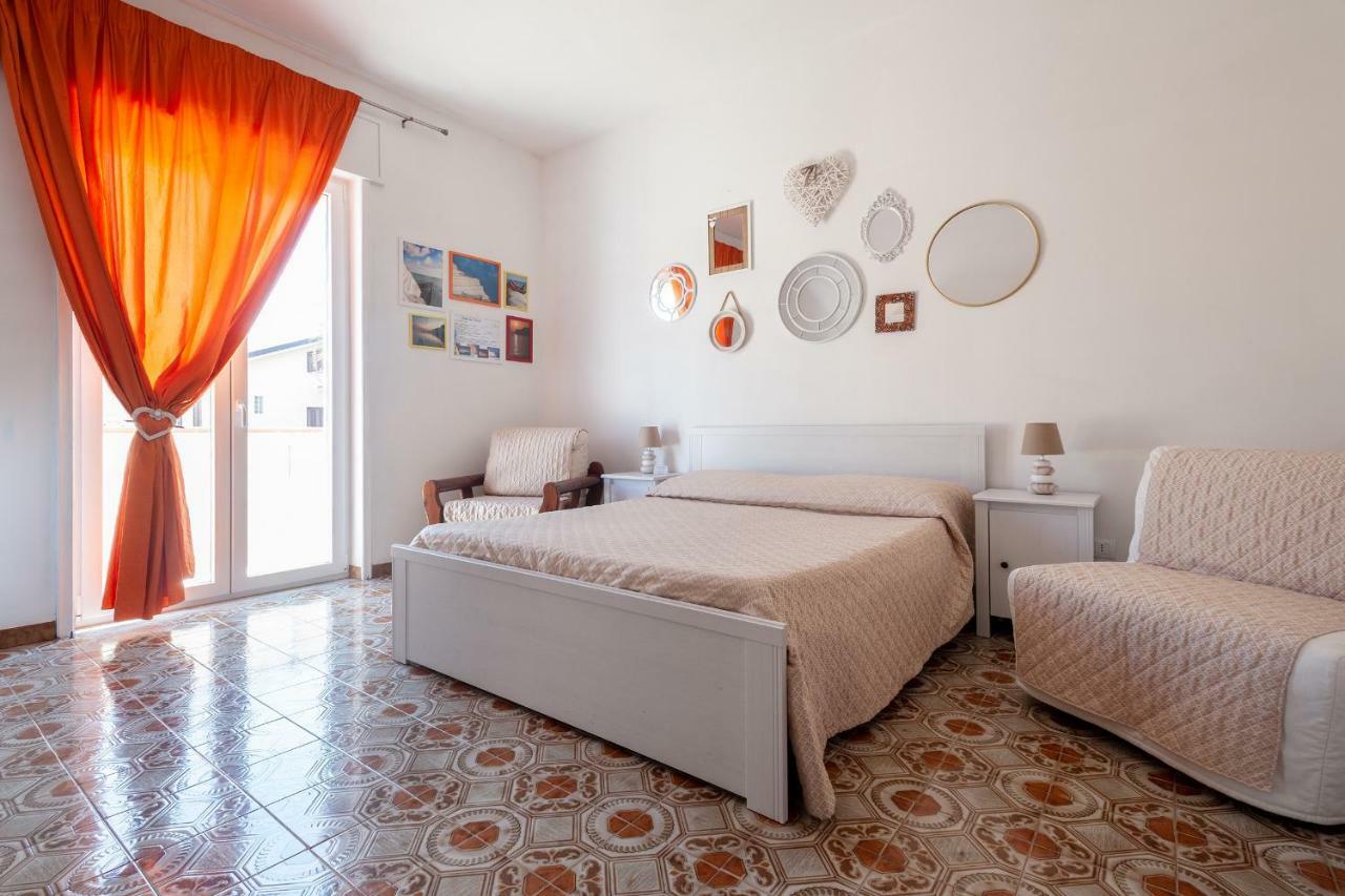 In Riva Al Mare B&B กาโปดอร์ลันโด ภายนอก รูปภาพ