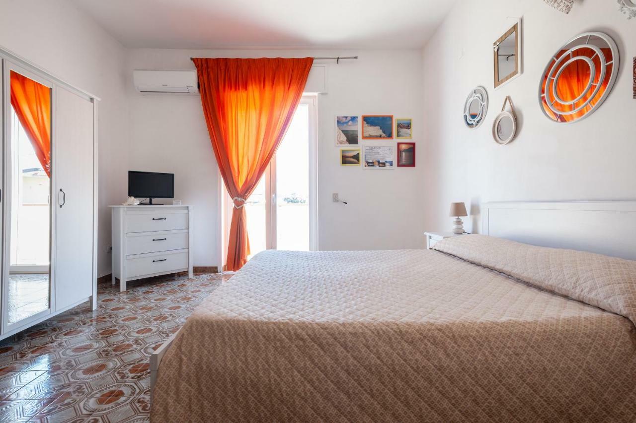 In Riva Al Mare B&B กาโปดอร์ลันโด ภายนอก รูปภาพ
